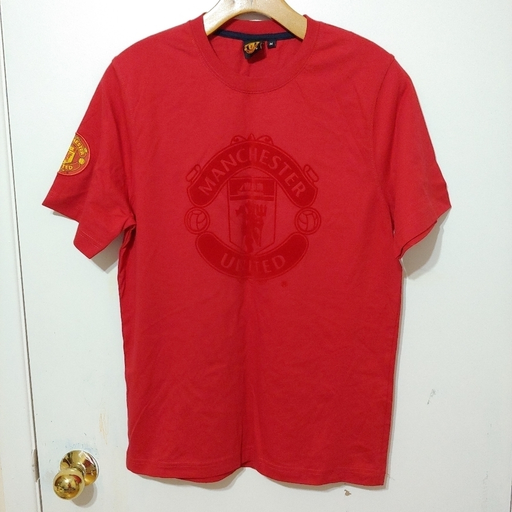 Manchester United Red T- shirt, Size Medium